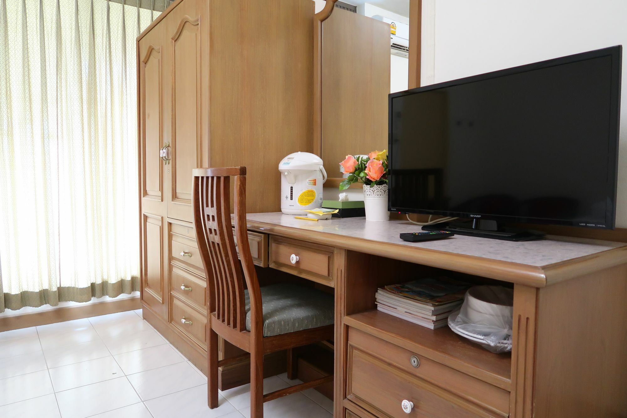 Phawana Sweet Hotel Bangkok Exterior photo